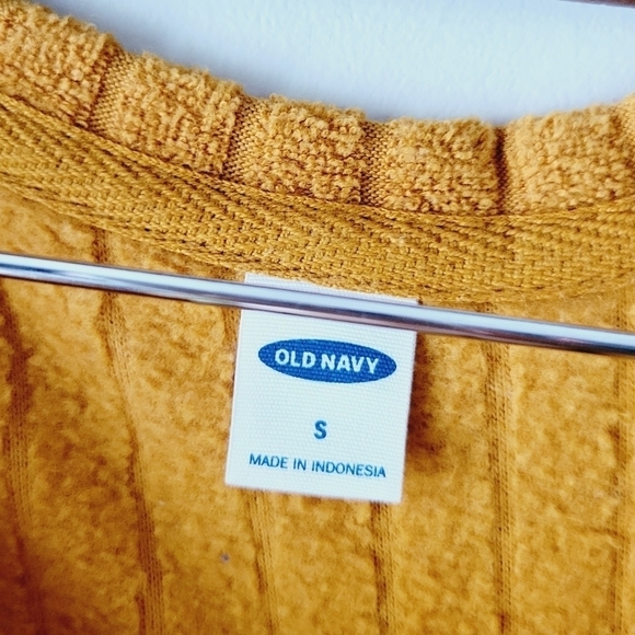 Old Navy mustard color 3/4 sleeve round neck top size S - Picture 3 of 6
